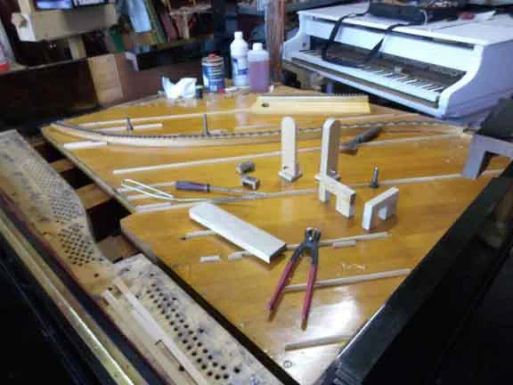 Steinway/Klavierbau Longerich157