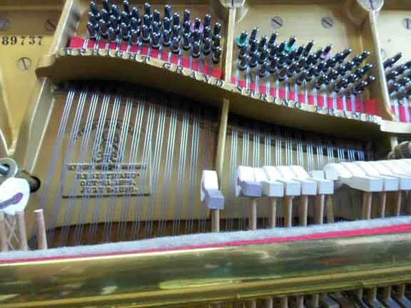 Steinway/Klavierbau Longerich171