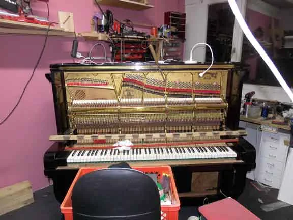 Steinway/Klavierbau Longerich184